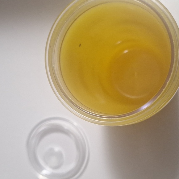 Duck IT ! Moving Light Goldish Yellow Swirl Duck Cup - Picture 6 of 8